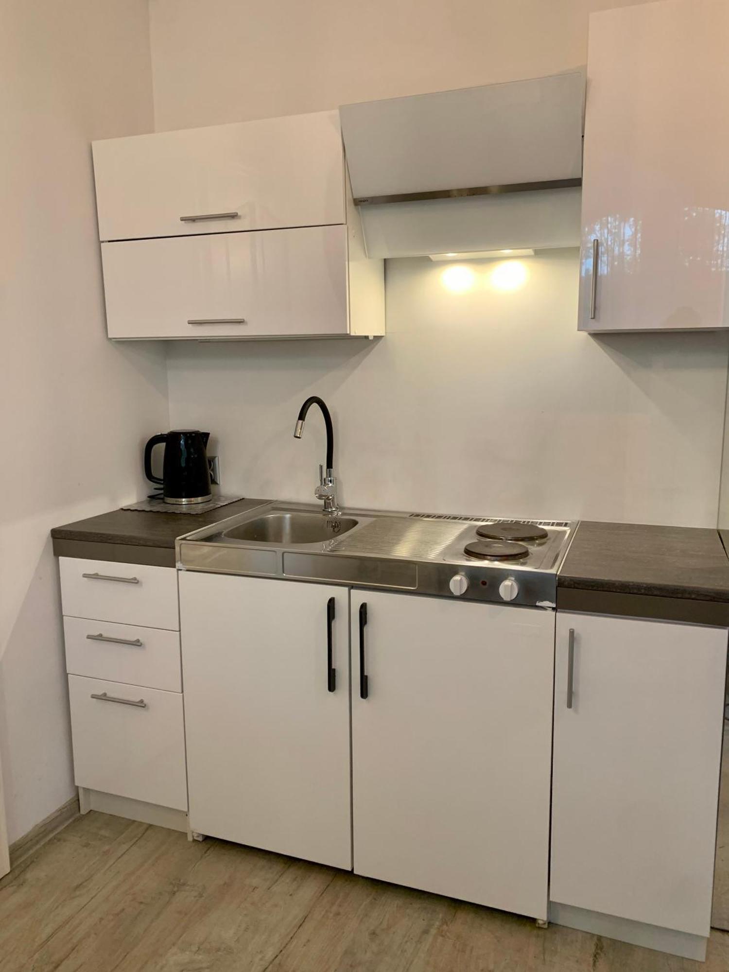 Uroczy Apartament Z Patio 슈체친 외부 사진